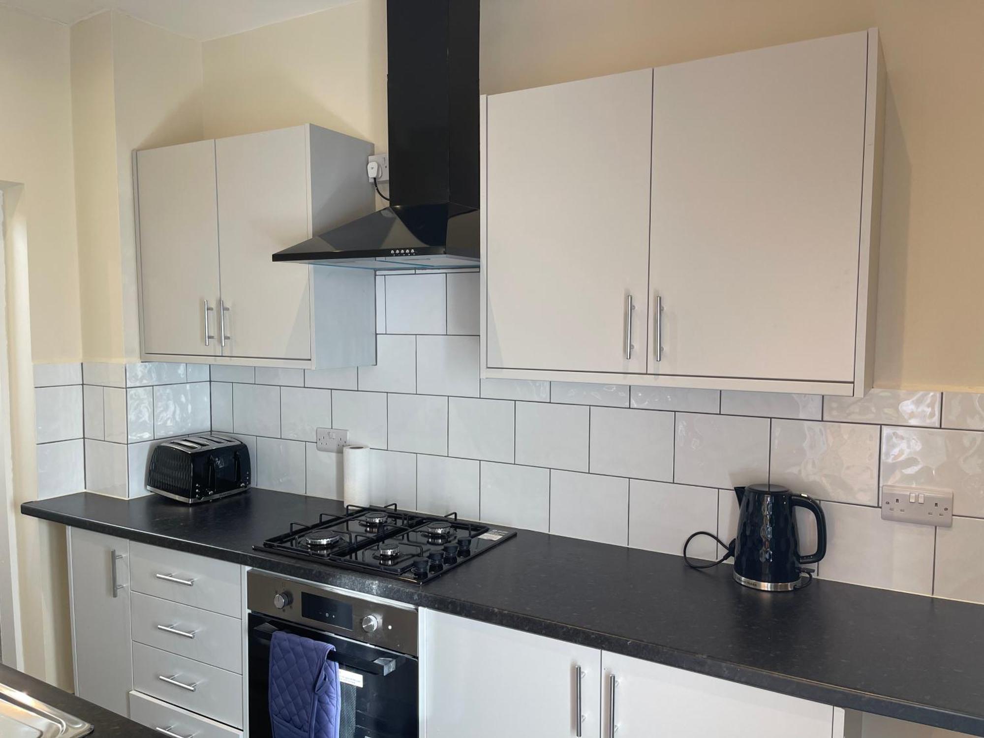 Hometel Digs Morden Comfy Home Can Sleep 11 Leicester Exterior foto